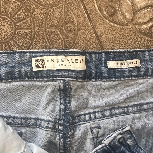 Anne Klein Skinny Ankle Jeans - Picture 5 of 6